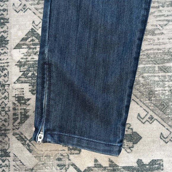 Chico’s platinum women’s denim sipper jeans Size 0 equals US 4 - Picture 3 of 11